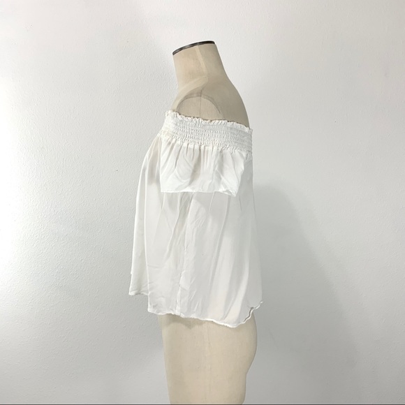 Aritzia- Talula White Off Shoulder Top Size Small - Picture 3 of 7